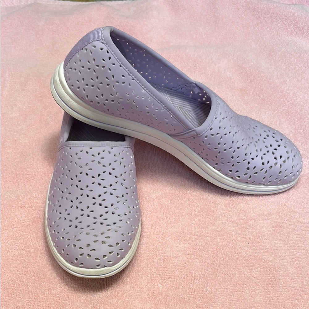 Clarks Women's Lavender Cloudstepper Sneakers - image 4